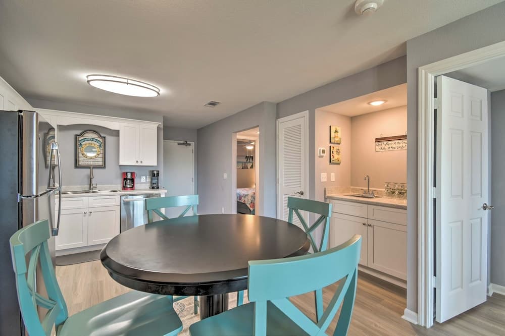 Gulf Shores Condo w/ Resort-style Amenities!