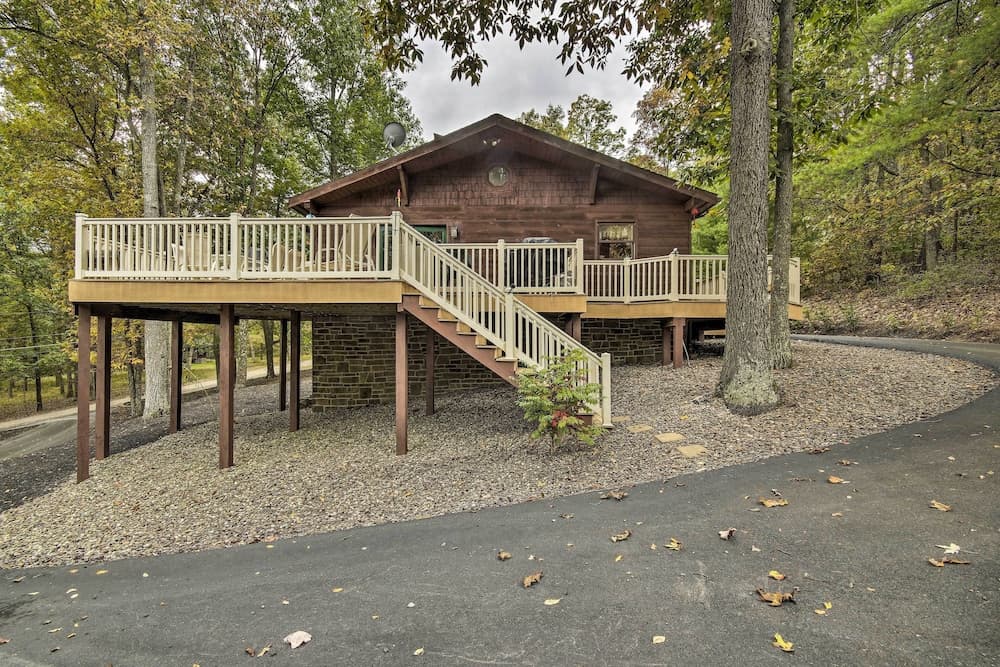 Deck w/ Private Hot Tub: Lakefront Raystown Cabin!
