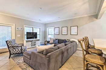 Waterfront Villa w/ Boat Slip & Lake Access