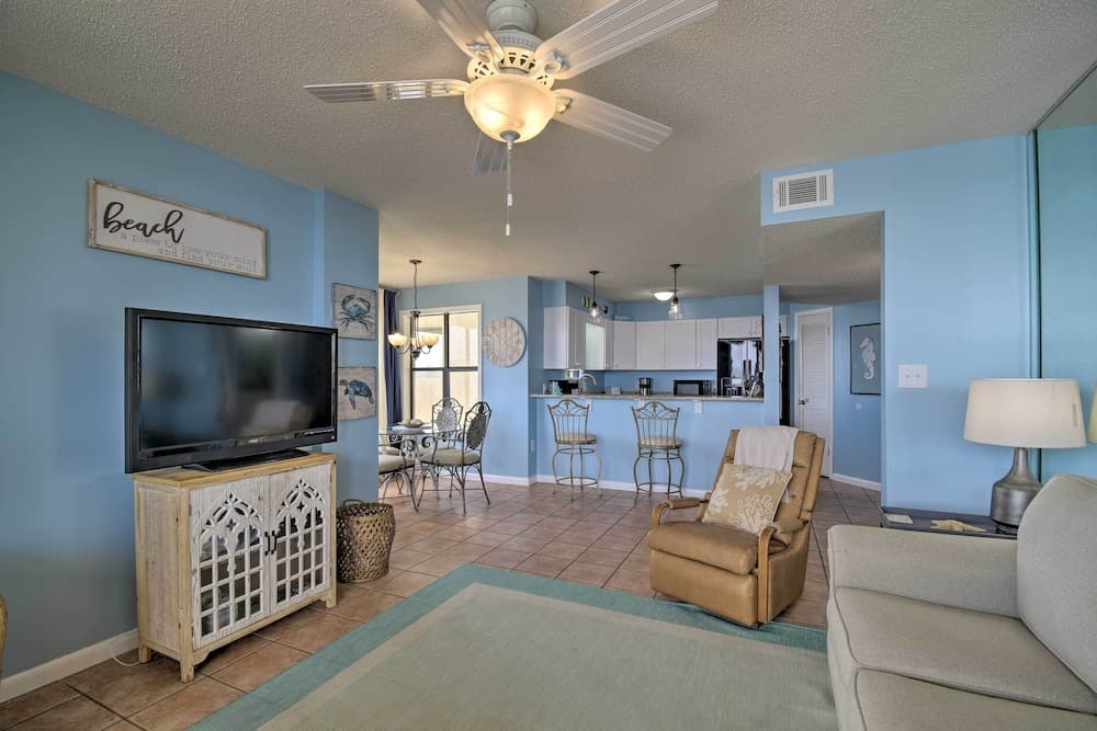 Waterfront Gulf Shores Condo w/ Patio, Pier & Pool