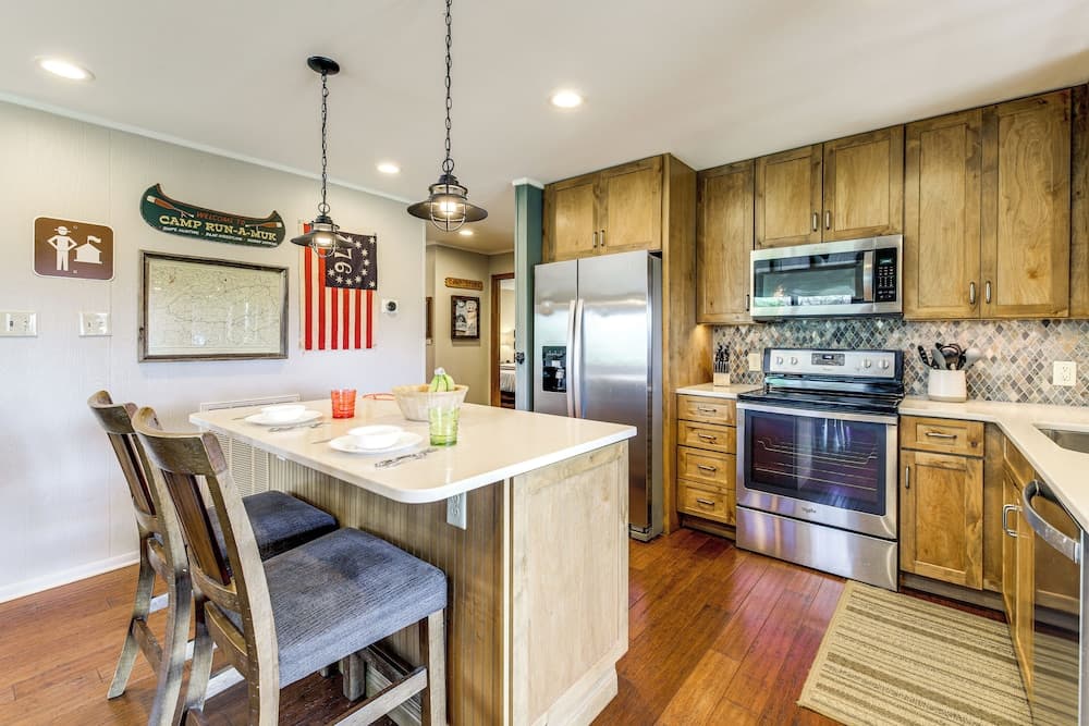 Camp Themed Sevierville Cabin w/ Hot Tub + Teepee!