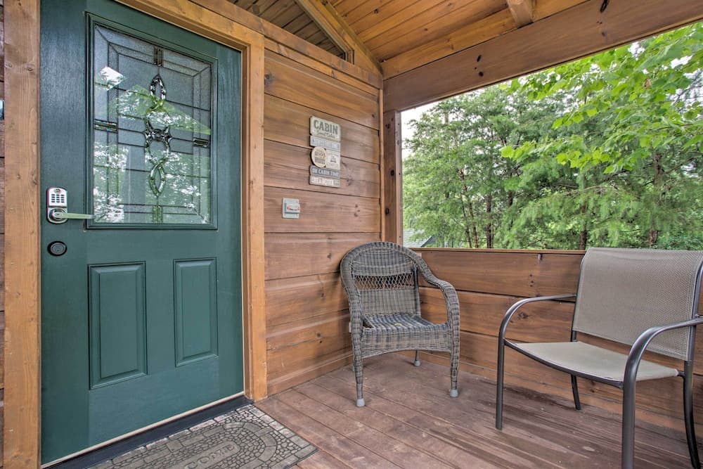 Cabin in Mill Spring Near Parker-binns Winery