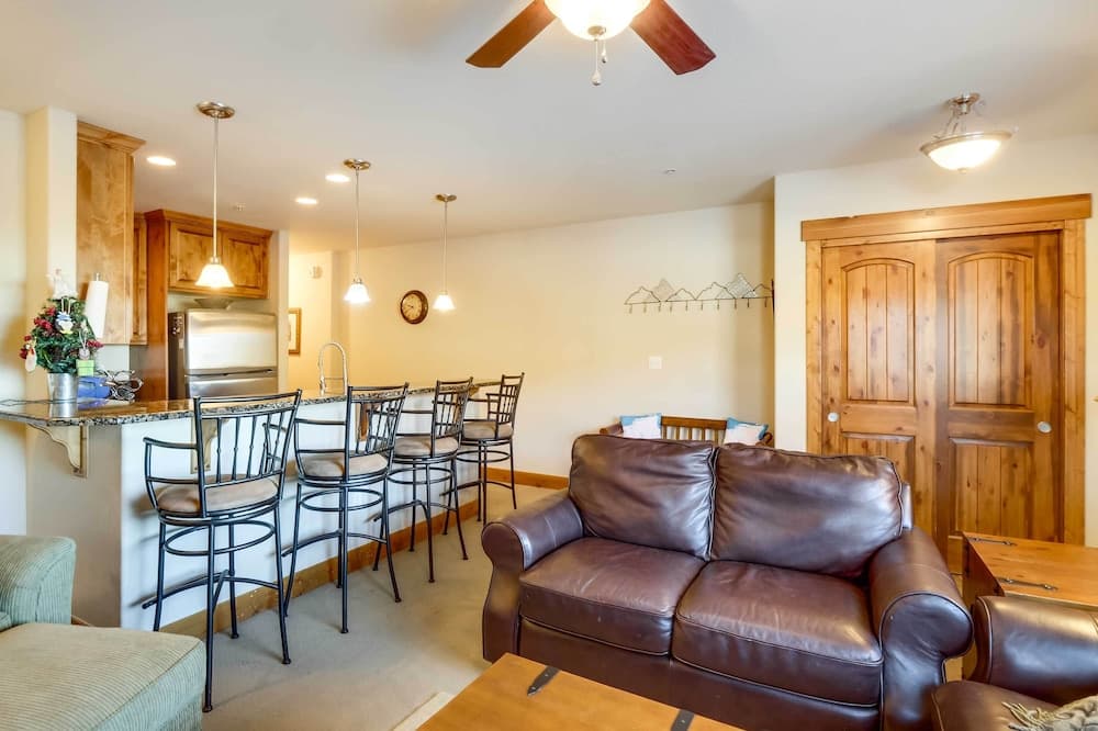 Central Fraser Condo 8 Mi to Winter Park Ski!