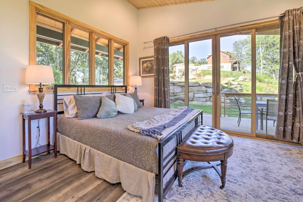 Contemporary Home w/ Deck & Mountain Views!