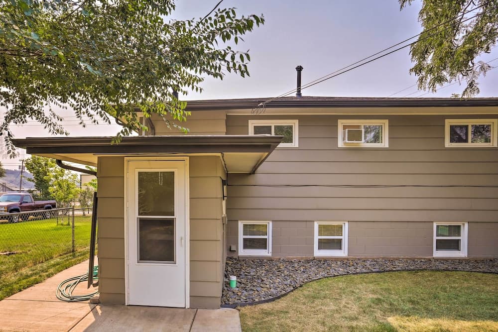Inviting Rapid City Duplex < 2 Mi to Downtown!