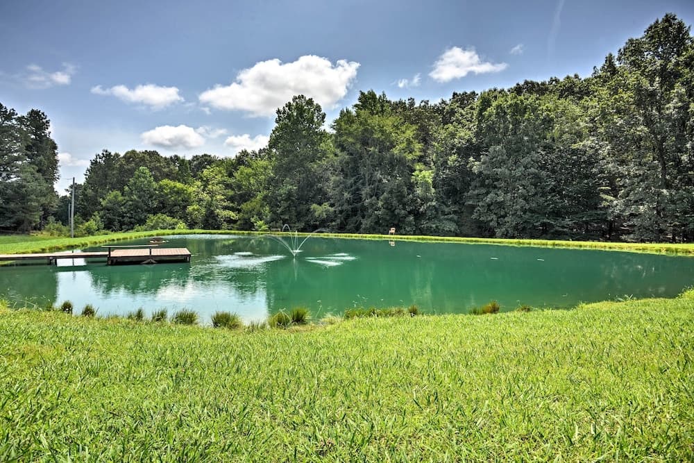 Kentucky Cabin w/ 2 Fishing Ponds & Trail Access