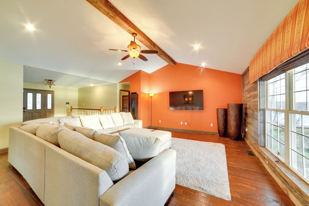 Peaceful Big Sandy Home w/ Deck on Kentucky Lake!