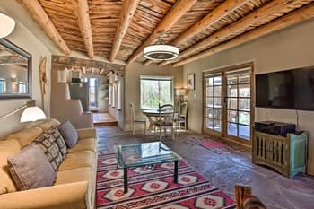 Pet-friendly Taos House w/ Patio & Hammock!