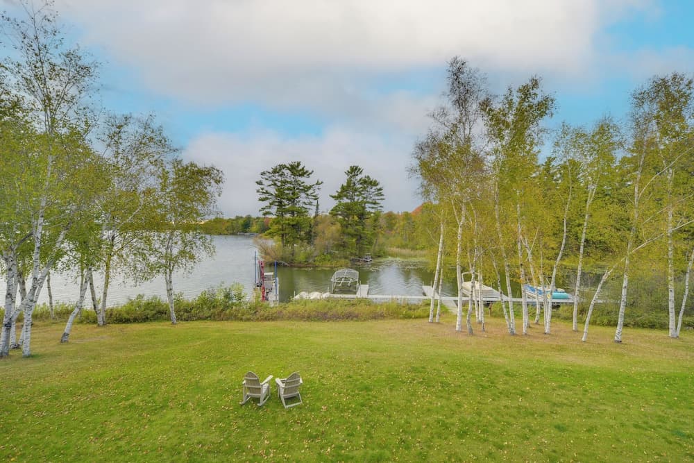 Cozy Birchwood Condo on Tagalong Golf Course!