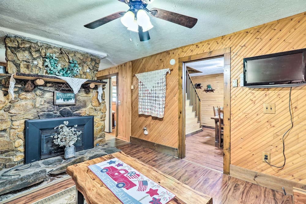 Rustic Cabin w/ Patio & Pond on Blue Ridge Parkway