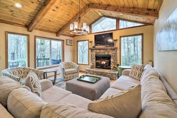 Idyllic Newland Cottage w/ Spacious Deck, Fire Pit