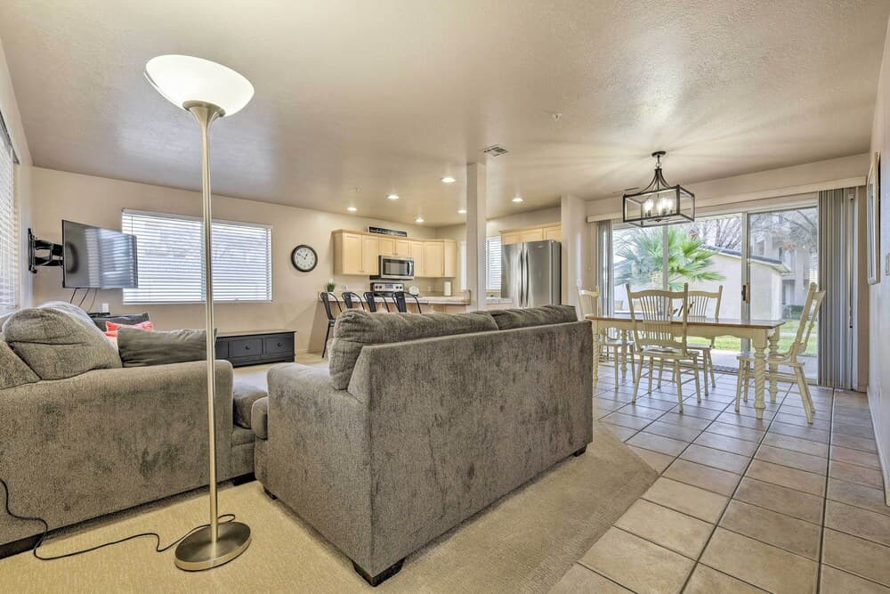 Beautiful St George Condo ~ 5 Mi to Downtown!