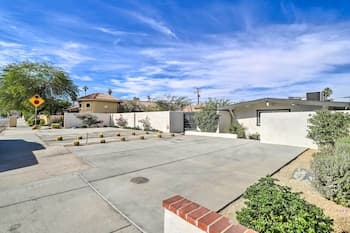 Brilliant Duplex Unit < 1 Mi to Dtwn Fun!