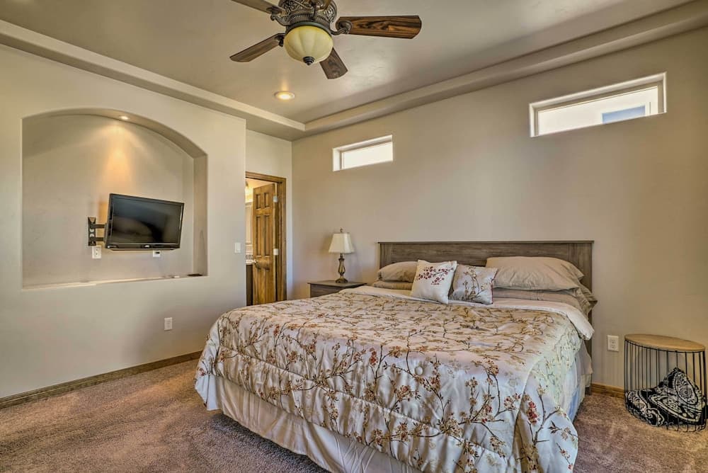 Mountain-view Las Cruces Getaway w/ Gas Grill