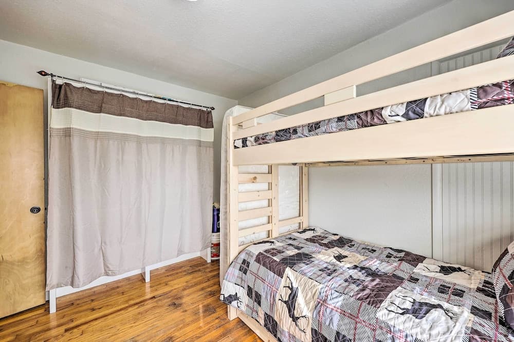 Pet-friendly Cabin Rental Retreat!