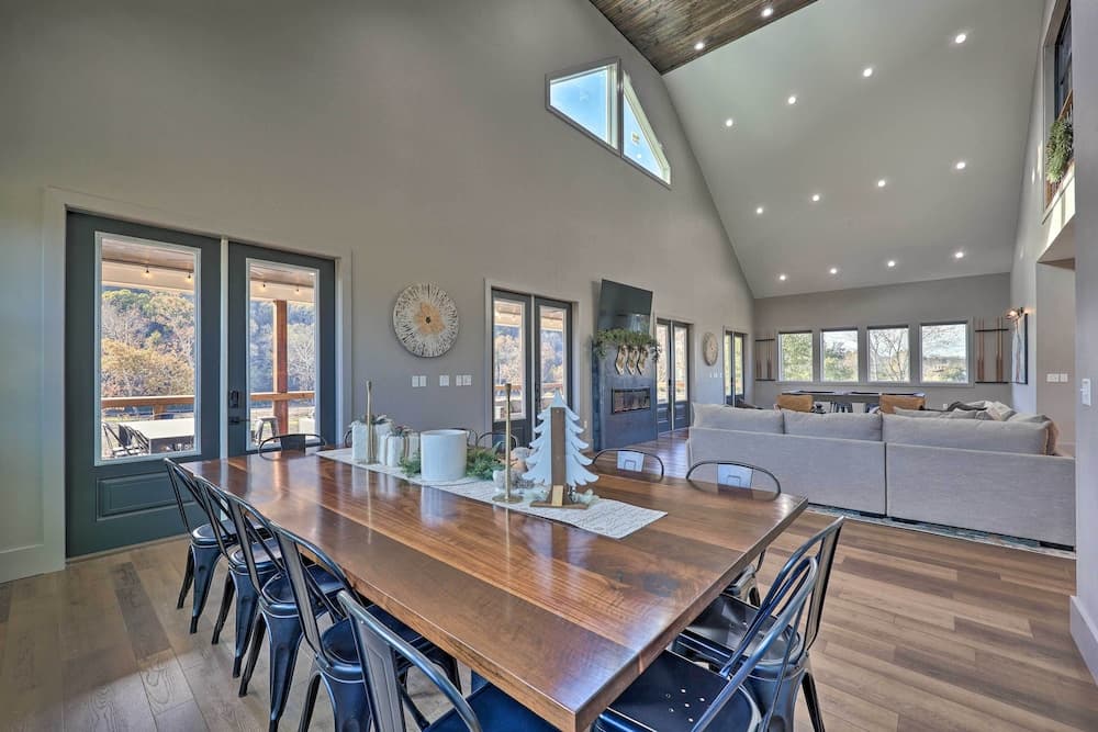 Lavish Riverfront Escape w/ Gas Grill!