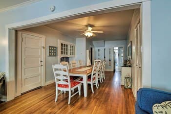 Sunny Catalina Island Home - Steps to Avalon Bay!