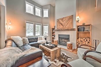 Updated Condo Next to Burke Mountain Bike Trails!