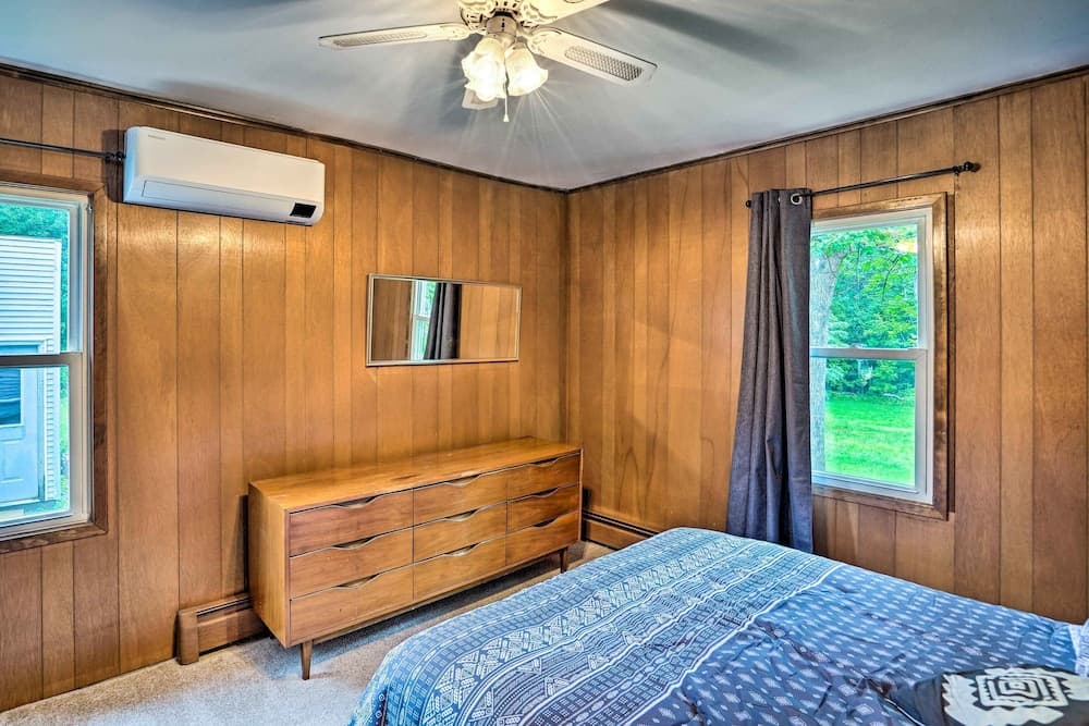 Secluded Getaway < 10 Mi to Saratoga Springs!