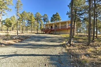 Lavish Ruidoso Downs Home w/ Deck & Mtn Views