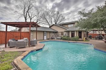 Richardson Retreat w/ Pool & Indoor Hot Tub!