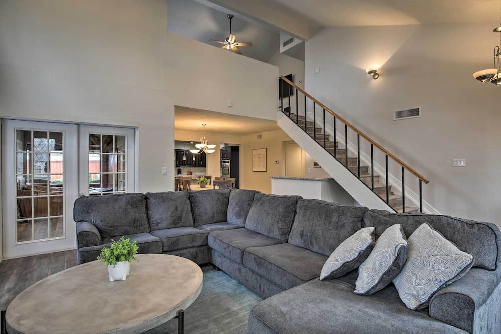 Private Pool & Hot Tub: Richardson Family Retreat!