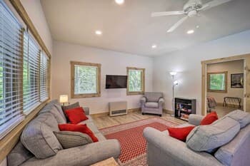 Royal-red Cabin, Walk to Appalachian Mtn View