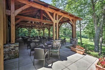 Stunning Wintergreen Resort Home: Ski & Golf!