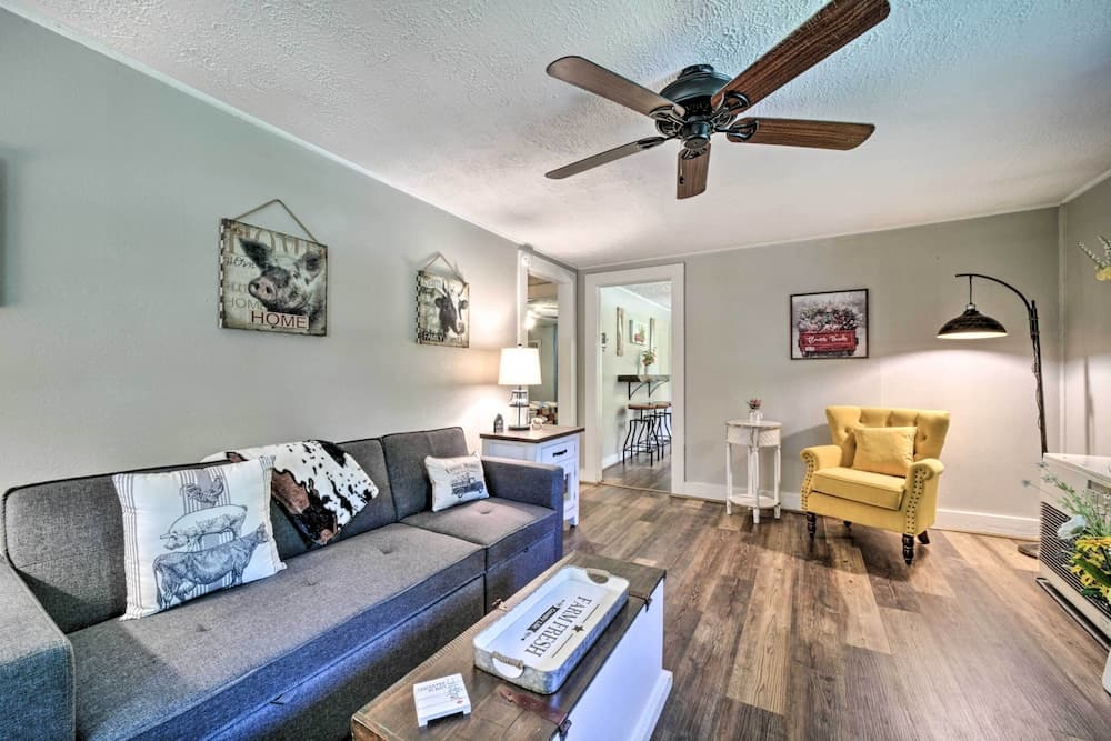 Charming Waynesville Cottage < 2 Mi to Main St