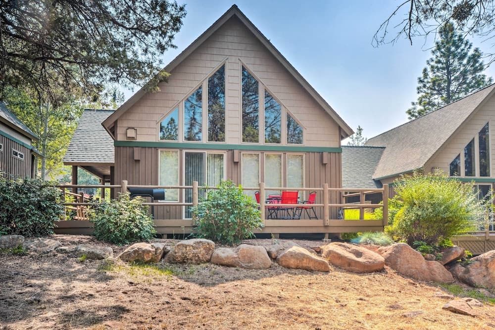 Klamath Falls Family Cottage: Hike & Explore!