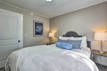 North End 'indie Cottage' Near Dtwn: Dog Friendly!