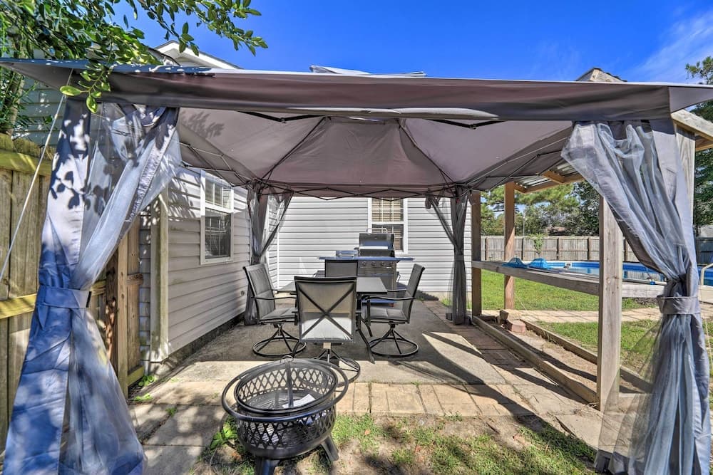 Pet-friendly Jacksonville Home w/ Fenced Yard