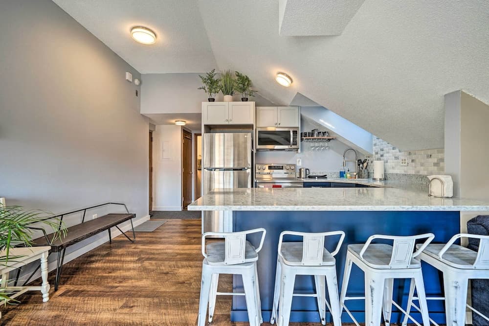 Renovated Dover Condo - Steps to Ski Shuttle!