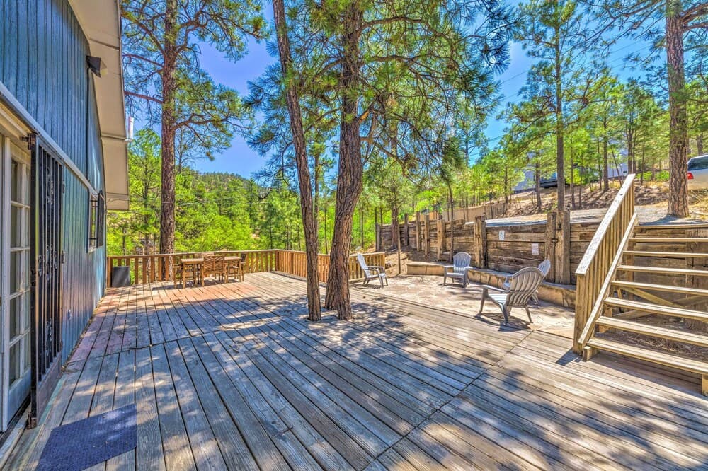 Relaxing Ruidoso Getaway w/ Spacious Deck!