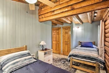 Rural Coon Rapids Cabin W/deck - Hike & Golf!