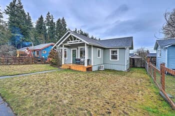 Port Angeles Retreat - 1 Mi to Downtown!