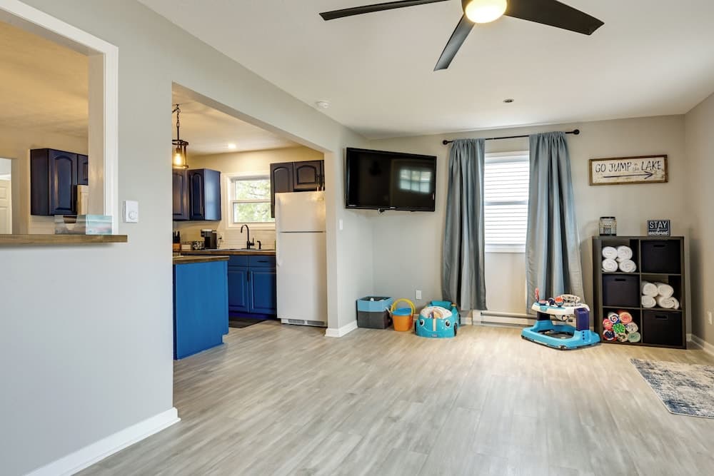 Michigan Vacation Rental - 9 Mi to Snow Snake!