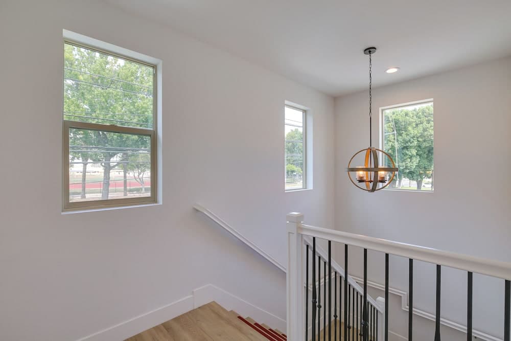 Pet-friendly Paramount Home, 16 Mi to Los Angeles!