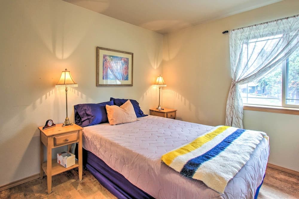 Stunning Townhome Near Upper Klamath Lake!