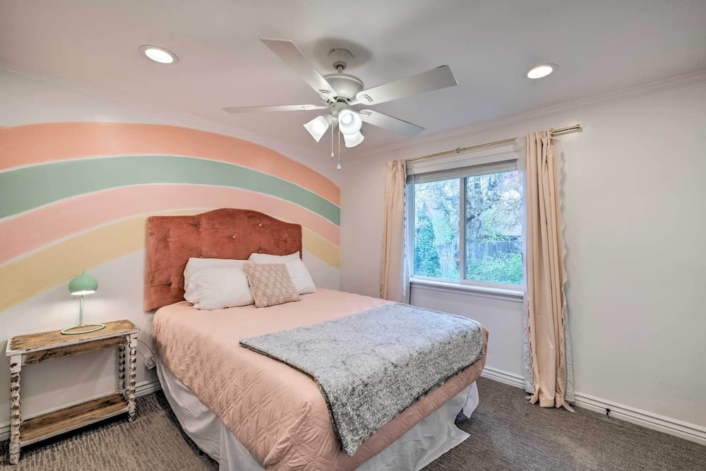 Spacious Layton Retreat w/ Private Hot Tub!