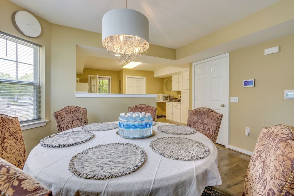 1 Mi to Beach & Casinos: Home in Atlantic City!