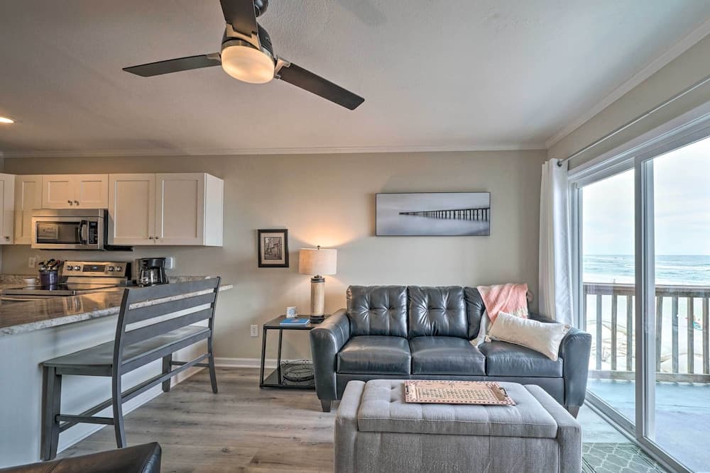 Chic Oceanfront North Topsail Beach Condo w/ Deck