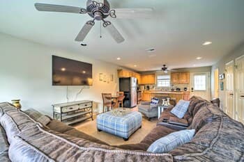 Cozy Townhome on Grand Lake & Near Marina!