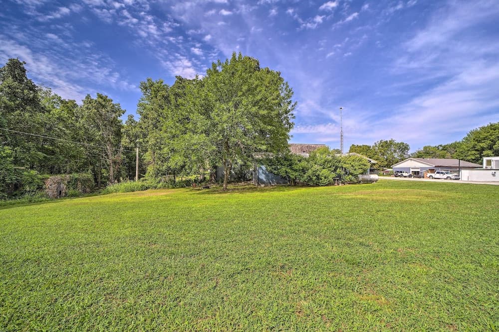 Walk to Lake: Historic Disney Home