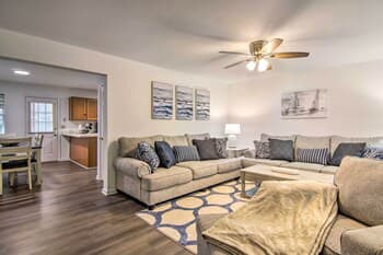 Delightful House w/ Fire Pit & Community Pool