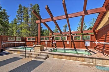 Mountainside Breck Condo w/ Shared Pool & Hot Tub!