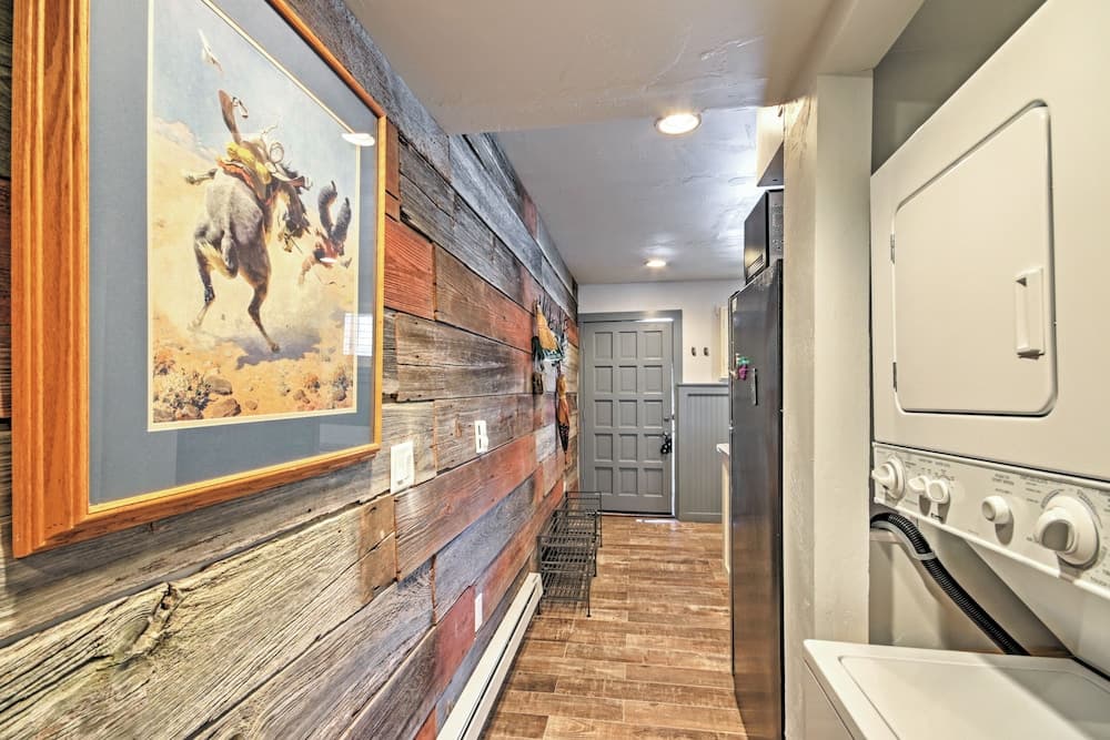 Pool & Hot Tub Access: Mountainside Breck Condo