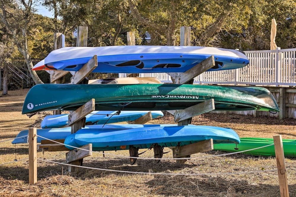Ocean Club Condo w/ Community Pool & Hot Tub