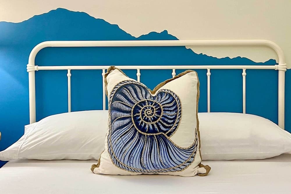 Modern Home w/ Hot Tub & Deck in Asheville!