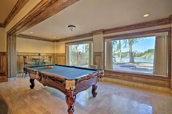 Pool & Hot Tub: Lakefront Harlingen Home